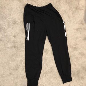 Maternity joggers